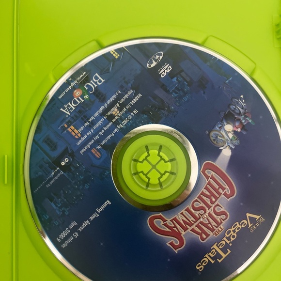 Veggietales set of 2 DVDs The star of Christmas & Christmas sing along songs! - Picture 8 of 9